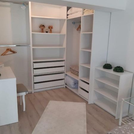 Апартаменти Apartament Ana Premium Орадя Екстер'єр фото