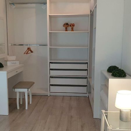 Апартаменти Apartament Ana Premium Орадя Екстер'єр фото